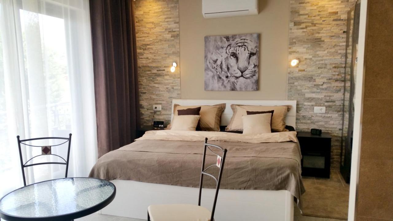 Villa Ulica Žubra Vantacici Exterior foto